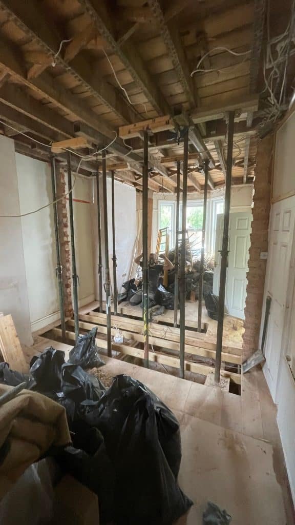 Structural temporary popping in Exeter for new Open plan living.